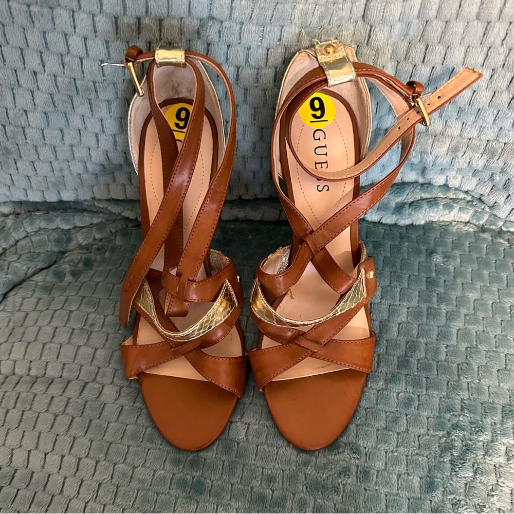 Guess 4” stilettos